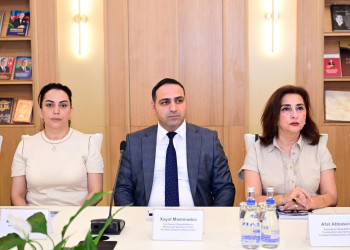 Səbaildə “Heydər Əliyev: dövlət suverenliyi və konstitusiya quruluşu” mövzusunda elmi konfrans keçirilib