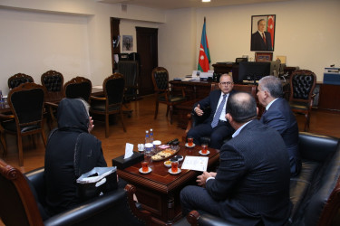 Rayon İcra Hakimiyyətinin başçısı Vətən müharibəsi şəhidi Əli Tağıyevin ailə üzvləri ilə görüş keçirmişdir