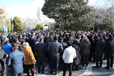 Rayon İcra Hakimiyyətinin başçısının Badamdar qəsəbəsi Heydər Əliyev parkında sakinlərlə görüşü