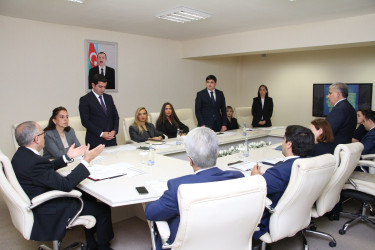 Səbail Rayon İcra Hakimiyyətində rəqəmsal inkişafa dair növbəti müşavirə keçirilib