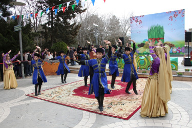 Səbail rayonunda Novruz şənliyi