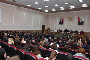 Səbail Rayon İcra Hakimiyyətində Ümummilli Lider Heydər Əliyevin anadan olmasının 103-cü ildönümü həsr olunmuş tədbir keçirilmişdir