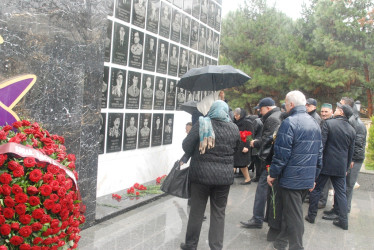 Zəfər Günü ilə əlaqədar “Şəhidlər” abidə kompleksi ziyarət edildi