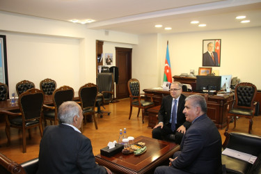 Rayon İcra Hakimiyyətinin başçısı şəhid atası Maarif Hüseynov ilə görüş keçirmişdir