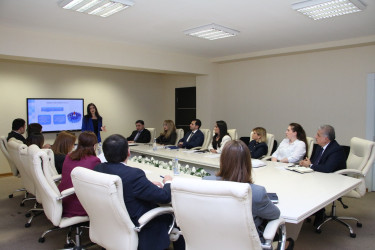 Səbail Rayon İcra Hakimiyyətində “Dövlət orqanlarında inzibati vəzifələrin tutulması şərtləri və qaydaları” mövzusunda təlim keçirilmişdir