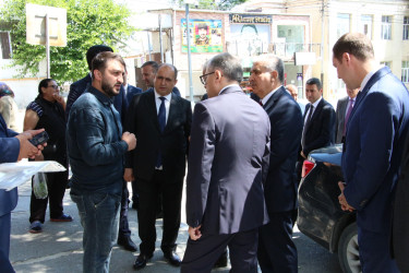 Rayon İcra Hakimiyyətinin başçısı 20-ci sahə yaşayış massivində sakinlərin müraciətlərini dinləmiş və əraziyə baxış keçirmişdir