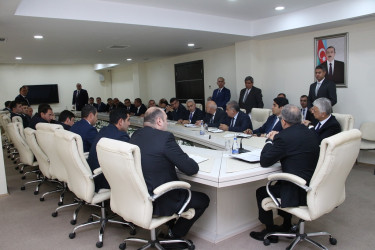 Səbail Rayon İcra Hakimiyyətində payız-qış mövsümünə hazırlıqla bağlı müşavirə keçirilib