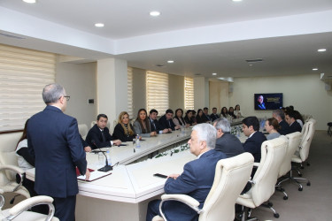 Yeni Azərbaycan Partiyası Səbail rayon təşkilatının yaranmasının 33 illiyi münasibətilə tədbir keçirilib
