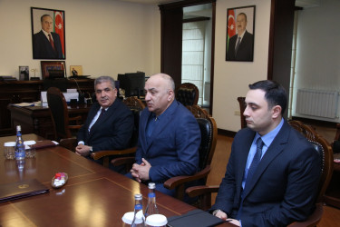 Rayon İcra Hakimiyyətinin başçısı Xocalı sakini Rəhman İsmayılov ilə görüş keçirmişdir
