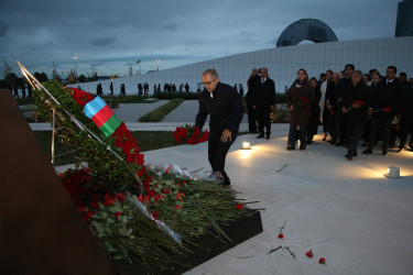 27 sentyabr - Anım Gününün beşinci ildönümü ilə əlaqədar Zəfər parkı ziyarət olundu