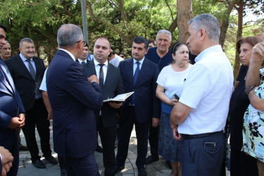 Rayon İcra Hakimiyyətinin başçısı Badamdar qəsəbəsində sakinlərlə səyyar görüş keçirib