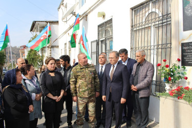 Şəhid Elşən İsmayılovun xatirə lövhəsinin açılış mərasimi keçirildi