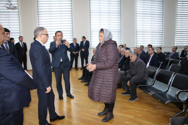 Rayon İcra Hakimiyyətinin başçısı Bayıl yaşayış massivində sakinlərlə səyyar görüş keçirib