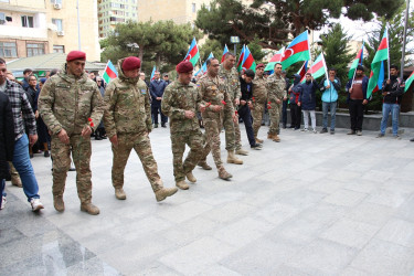 27 sentyabr - Anım Gününün beşinci ildönümü ilə əlaqədar Badamdar qəsəbəsində “Şəhidlər abidəsi” ziyarət olundu