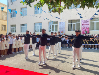 Səbail rayonunun ümumtəhsil məktəblərində “Son zəng” tədbirləri keçirilib