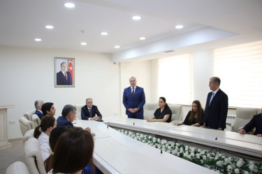 Rayon İcra Hakimiyyətinin başçısı RİHBA-nın məsul əməkdaşı Fikrət Rzayevi yubileyi münasibətilə təbrik etmişdir