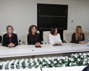 Səbail Rayon İcra Hakimiyyətində 31 dekabr - Dünya Azərbaycanlılarının Həmrəylik Günü və Yeni il münasibəti ilə tədbir keçirilmişdir