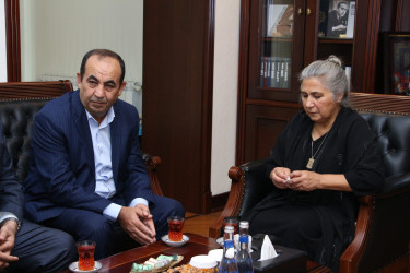 Rayon İcra Hakimiyyətinin başçısı Vətən müharibəsi şəhidi Əli Tağıyevin ailə üzvləri ilə görüş keçirmişdir