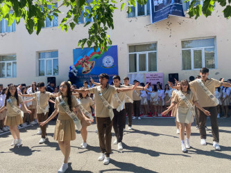 Səbail rayonunun ümumtəhsil məktəblərində “Son zəng” tədbirləri keçirilmişdir