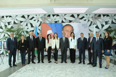 Səbaildə Ümummilli Lider Heydər Əliyevin anadan olmasının 102-ci ildönümünə həsr edilmiş tədbir keçirilib