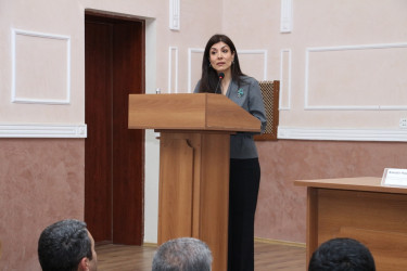 Səbail Rayon İcra Hakimiyyətində Ümummilli Lider Heydər Əliyevin anadan olmasının 103-cü ildönümü həsr olunmuş tədbir keçirilmişdir