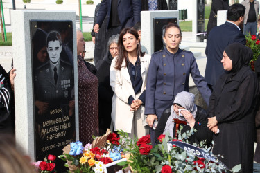 Hərbi Memorial Məzarlıqda Vətən müharibəsi şəhidi Məmmədağa Səfərovun ildönümü münasibətilə məzarı ziyarət olunub