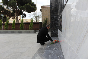 Səbail rayonunda “Şəhidlər” abidə kompleksi ziyarət edildi