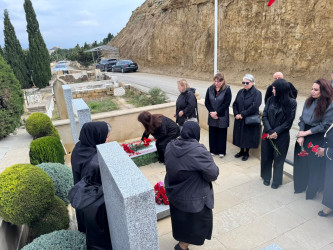 İsmayıl Hüseynovun şəhid olmasının ildönümü ilə bağlı məzarı ziyarət olundu