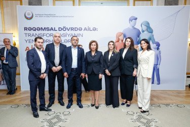 Səbail rayonunun nümunəvi ailələri I Ailə Forumunda iştirak ediblər