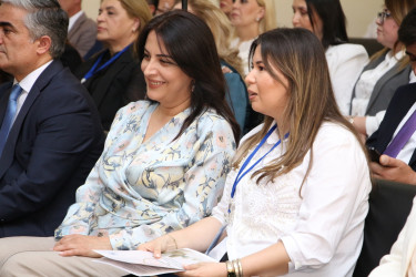 Səbail rayonunda “Heydər Əliyev və Milli Memarlıq Dəyərlərinin Qorunması və İnkişafı” mövzusunda panel müzakirə keçirilmişdir