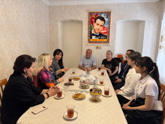 Səbail rayonunda şəhidlərin ailə üzvləri ziyarət olunur