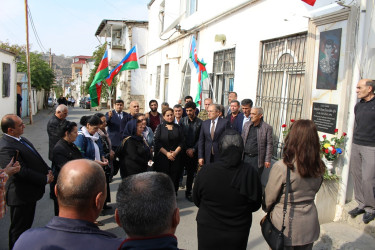 Şəhid Elşən İsmayılovun xatirə lövhəsinin açılış mərasimi keçirildi