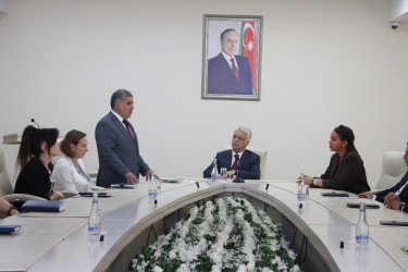 Səbail Rayon İcra Hakimiyyətində “Heydər Əliyev – müasir Azərbaycanın memarlıq irsi” mövzusunda tədbir keçirilib
