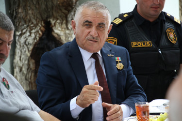 Rayon İcra Hakimiyyətinin başçısı şəhid valideynləri ilə görüş keçirmişdir