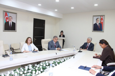 Səbail Rayon İcra Hakimiyyətində “Heydər Əliyev – müasir Azərbaycanın memarlıq irsi” mövzusunda tədbir keçirilib