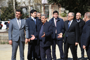 Rayon İcra Hakimiyyətinin başçısı Badamdar qəsəbəsində torpaq sürüşməsi baş vermiş əraziyə baxış keçirmişdir