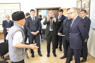 Rayon İcra Hakimiyyətinin başçısı Badamdar qəsəbəsində sakinlərlə səyyar görüş keçirmişdir