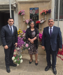 Səbail rayonunda Novruz bayramı münasibətilə şəhidlərin ailə üzvləri ziyarət olundu