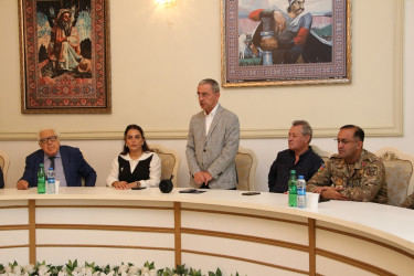 Səbaildə 27 Sentyabr – Şəhidlərimizin irsi: “Qəhrəmanlığın unudulmaz xatirəsi” mövzusunda dəyirmi masa təşkil olunmuşdur