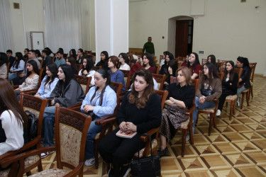 Səbail rayonunda Zəfər Gününün beş illiyinə hərs olunmuş “Tarixdə Qalacaq Qələbə” mövzusunda Elmi-praktik konfrans keçirilib