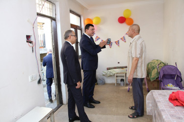 Rayon İcra Hakimiyyətinin başçısı Bibiheybət qəsəbəsində sakinlərin müraciətlərini dinləmiş və əraziyə baxış keçirmişdir