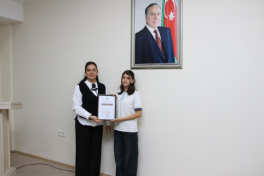 Səbaildə “Uşaqların hüquqları və məsuliyyətləri” mövzusunda keçirilən sorğuda yüksək nəticə göstərmiş şagirdlər ilə görüş keçirilmişdir