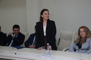 Rayon İcra Hakimiyyətinin başçısı Vuqar Zeynalov RİHBA-nın sektor müdiri Qabil Vahidovu yubileyi münasibətilə təbrik etmişdir