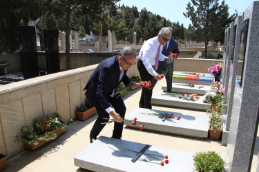 Vətən müharibəsi şəhidlərinin məzarları ziyarət olundu