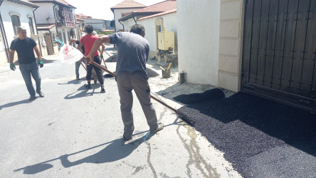 Səbail rayonunda yolların asfaltlanması işləri davam edir