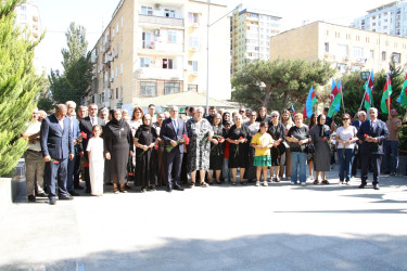27 sentyabr - Anım Günü ilə bağlı Badamdar qəsəbəsində “Şəhidlər abidəsi” ziyarət edilmişdir