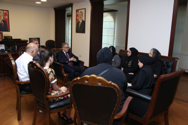 Səbail Rayon İcra Hakimiyyətində şəhid ailələri ilə görüş keçirilib