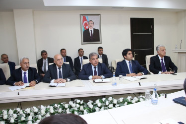 Səbail Rayon İcra Hakimiyyətində payız-qış mövsümünə hazırlıqla bağlı müşavirə keçirilib