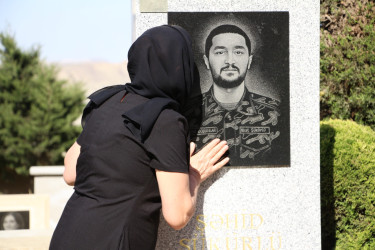 Səbail rayonunda Anım Günü ilə əlaqədar şəhidlərin məzarları ziyarət olundu