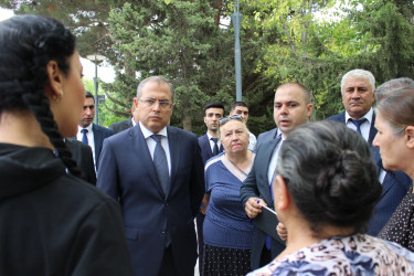 Rayon İcra Hakimiyyətinin başçısı Badamdar qəsəbəsi Heydər Əliyev parkında sakinlərlə növbəti səyyar görüş keçirmişdir